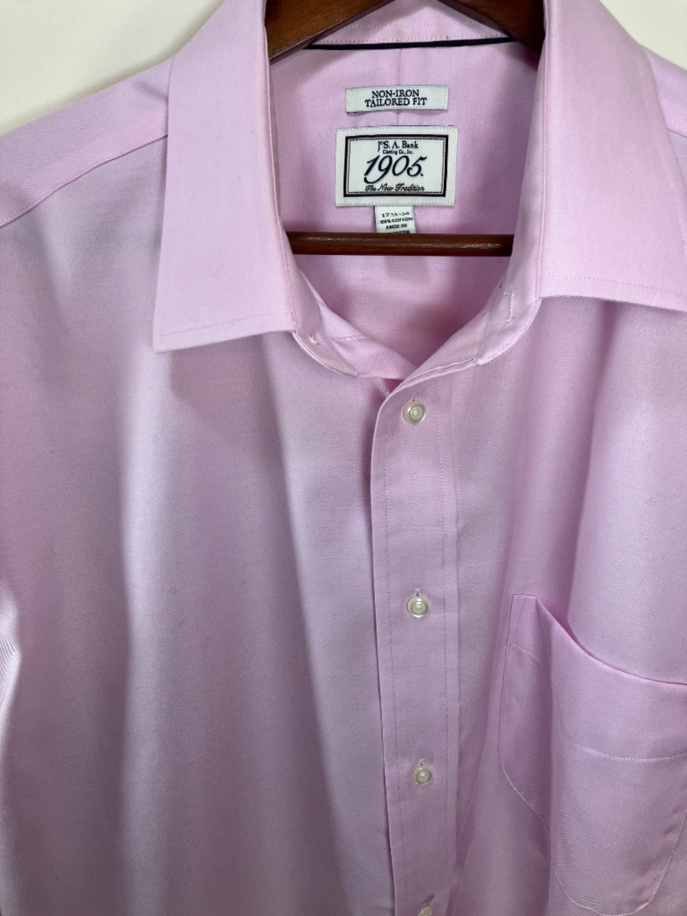 Jos A Bank 1905 Men's Summer Pink Button-up Shirt 17.5 Neck and 36 Sleeves
